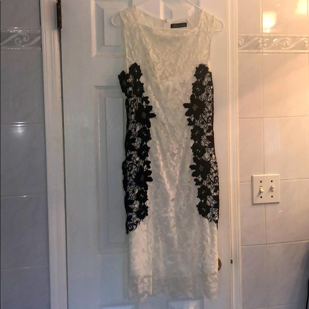 Black and white lace sleeveless dress